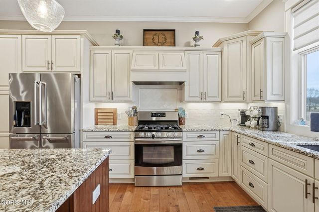 8081 Ash Ridge Lane, Findlay, OH 45840