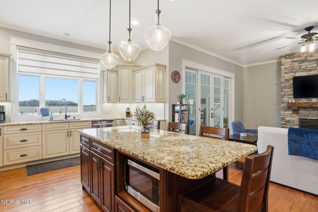 8081 Ash Ridge Lane, Findlay, OH 45840