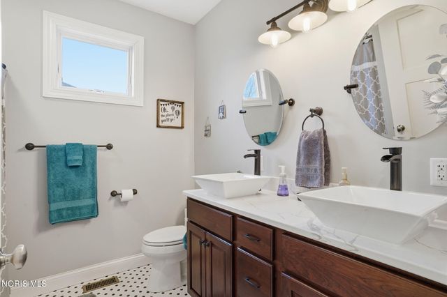 8081 Ash Ridge Lane, Findlay, OH 45840