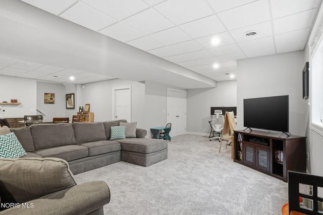 8081 Ash Ridge Lane, Findlay, OH 45840