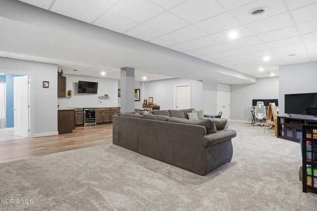 8081 Ash Ridge Lane, Findlay, OH 45840