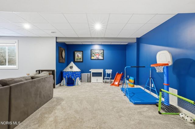 8081 Ash Ridge Lane, Findlay, OH 45840