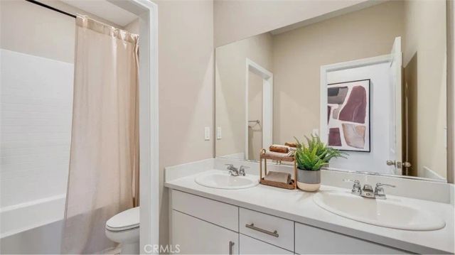 7439 Penn Avenue, Hesperia, CA 92345