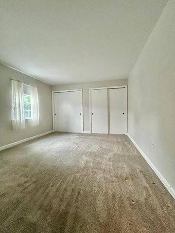 1711 Windsor 1711, Framingham, MA 01701