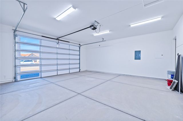 1898 E Via San Marino, Fort Mohave, AZ 86426