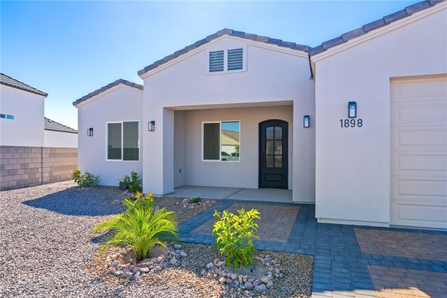 1898 E Via San Marino, Fort Mohave, AZ 86426