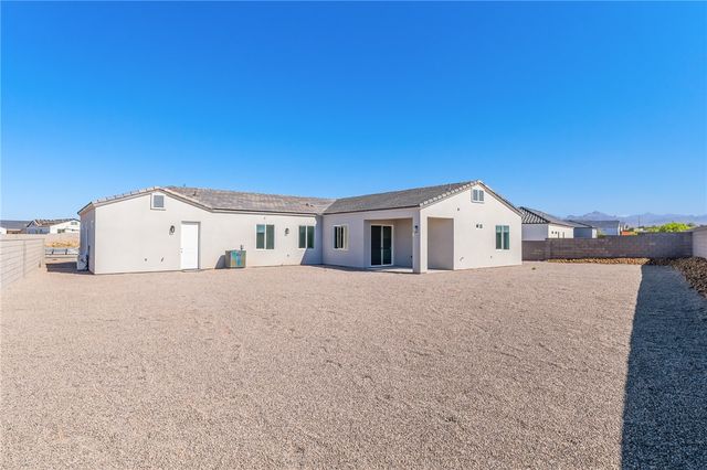 1898 E Via San Marino, Fort Mohave, AZ 86426