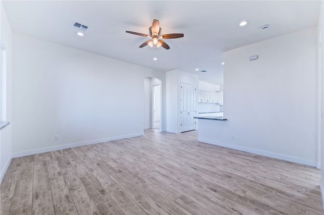 1898 E Via San Marino, Fort Mohave, AZ 86426