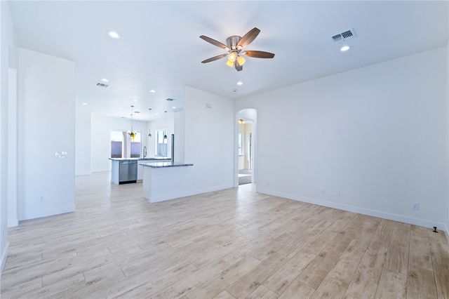 1898 E Via San Marino, Fort Mohave, AZ 86426