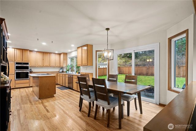 18412 SE 277th Place, Covington, WA 98042