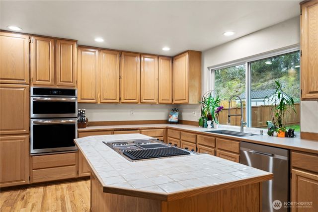 18412 SE 277th Place, Covington, WA 98042