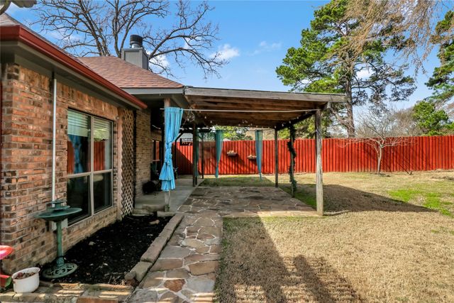 15062 County Road 1103, Flint, TX 75762