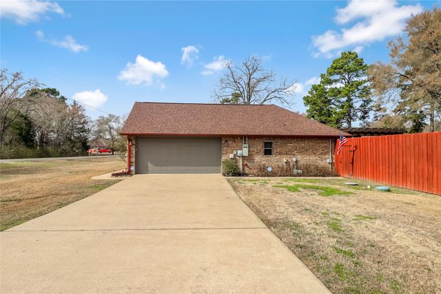 15062 County Road 1103, Flint, TX 75762