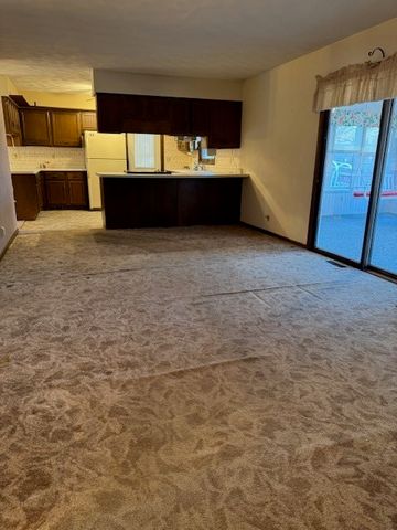 8 Pine Ridge Lane, Geneseo, IL 61254