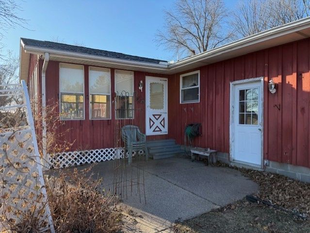 8 Pine Ridge Lane, Geneseo, IL 61254