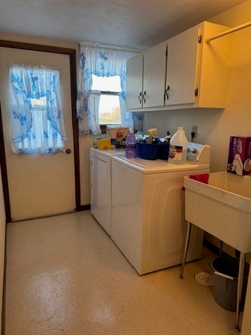 8 Pine Ridge Lane, Geneseo, IL 61254