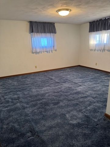 8 Pine Ridge Lane, Geneseo, IL 61254