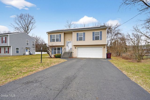 1210 Vine Street, Colonie, NY 12189