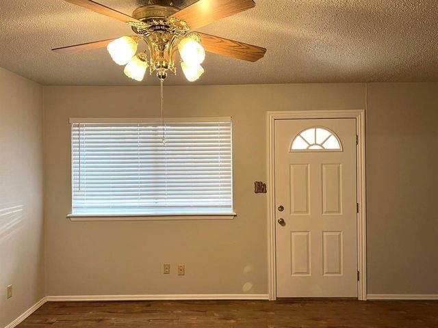 1315 Kingston Road, Norman, OK 73071