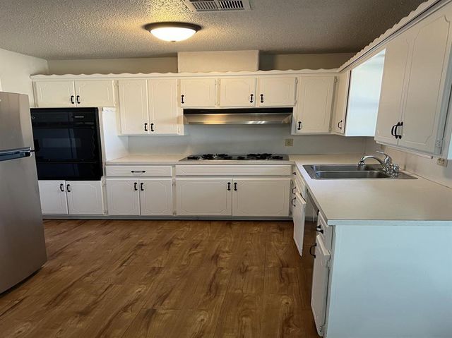 1315 Kingston Road, Norman, OK 73071