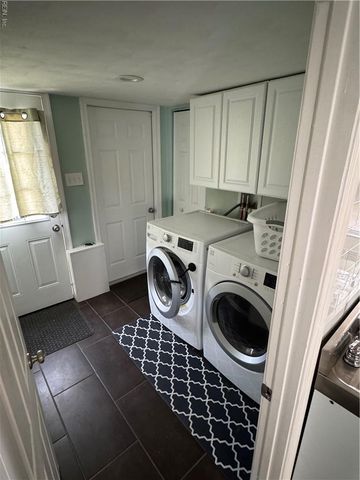 6104 Lockamy LN, Norfolk, VA 23502