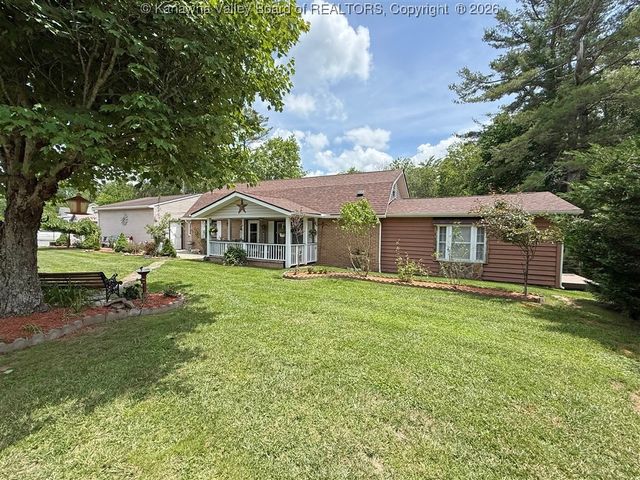 960 Grandview Road, Daniels, WV 25832