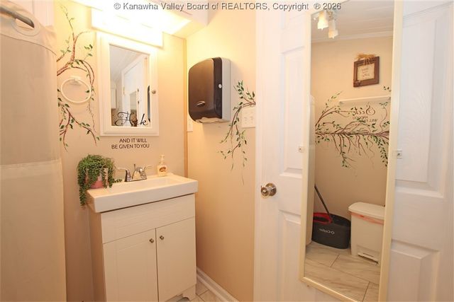 960 Grandview Road, Daniels, WV 25832