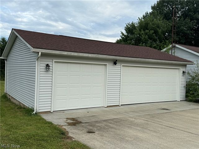 1717 Stillwagon Road, Niles, OH 44446