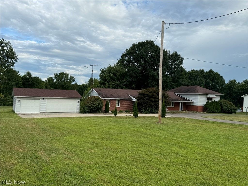 1717 Stillwagon Road, Niles, OH 44446