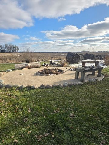 2619 11 Mile Road, Auburn, MI 48611