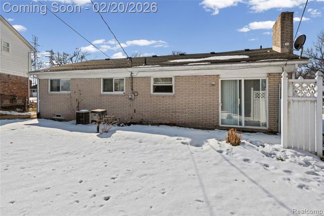 3400 Brookshire Street, Trenton, MI 48183