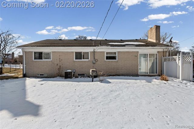 3400 Brookshire Street, Trenton, MI 48183