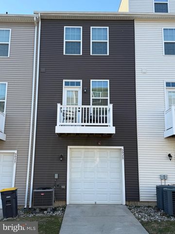 9926 NEW POINTE DR, Upper Marlboro, MD 20774