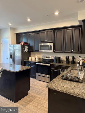 9926 NEW POINTE DR, Upper Marlboro, MD 20774