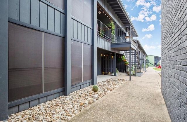 909 Reinli ST 136, Austin, TX 78751