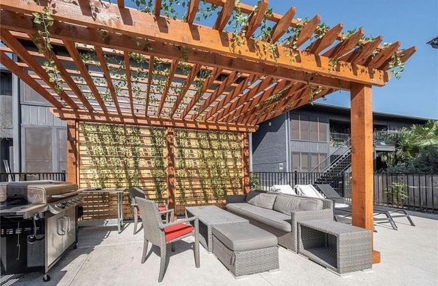 909 Reinli ST 136, Austin, TX 78751