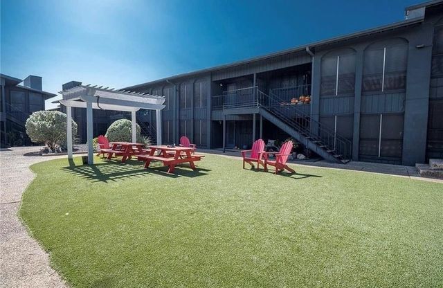 909 Reinli ST 136, Austin, TX 78751