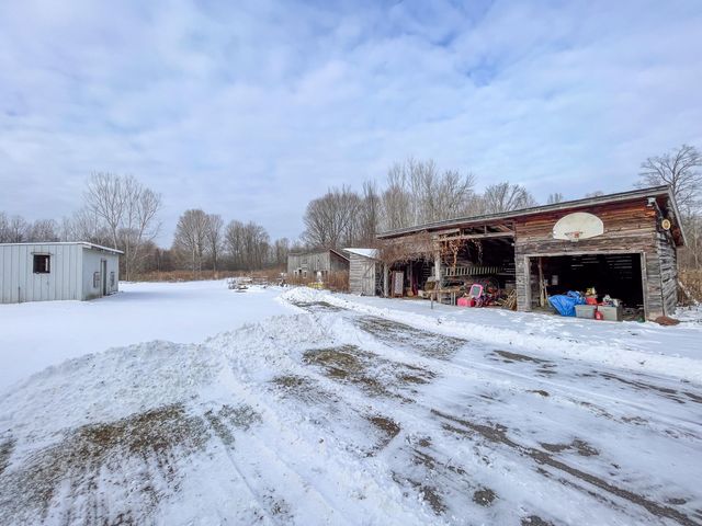 675 Ratta Road Road, Chazy, NY 12921