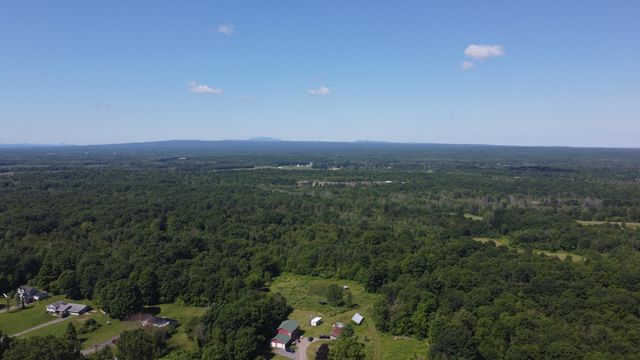 675 Ratta Road Road, Chazy, NY 12921