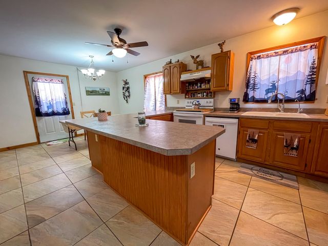 675 Ratta Road Road, Chazy, NY 12921