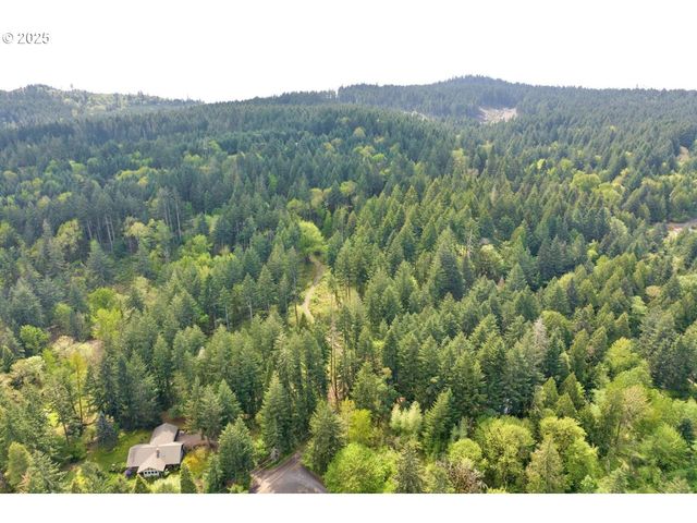 38220 BOSCAGE Ln, Springfield, OR 97477