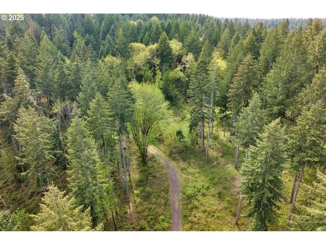 38220 BOSCAGE Ln, Springfield, OR 97477