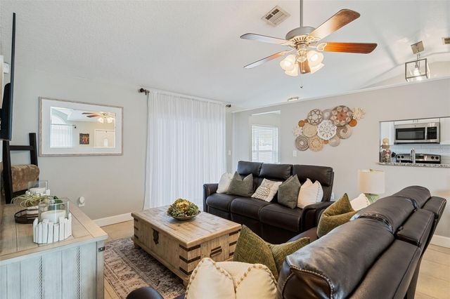 2678 FOREST VIEW LANE, Kissimmee, FL 34744