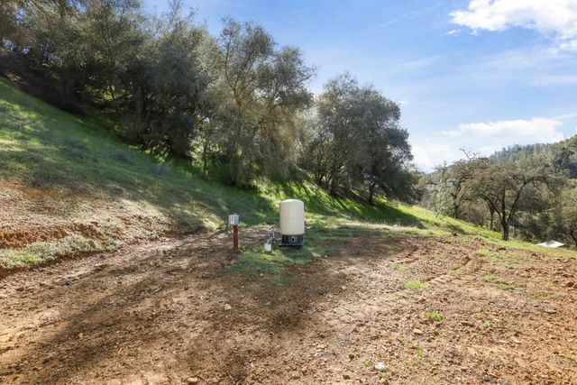 7680 Middle Bar Rd, Jackson, CA 95642