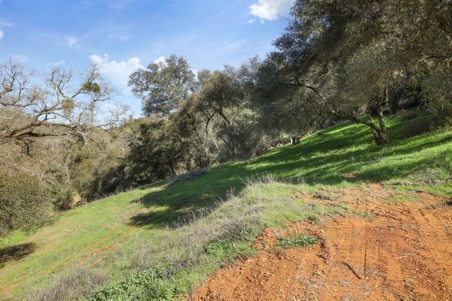 7680 Middle Bar Rd, Jackson, CA 95642