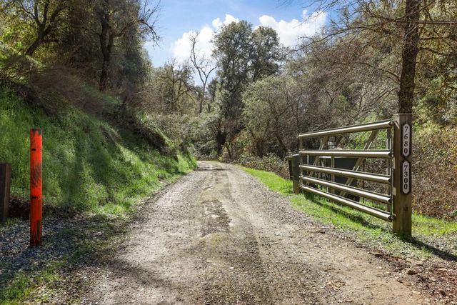 7680 Middle Bar Rd, Jackson, CA 95642
