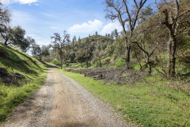 7680 Middle Bar Rd, Jackson, CA 95642