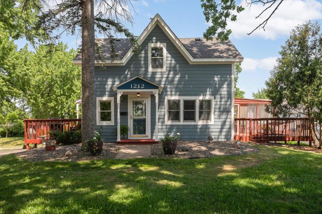 1212 Olive Street W, Stillwater, MN 55082