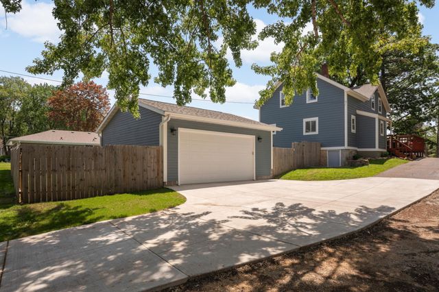 1212 Olive Street W, Stillwater, MN 55082