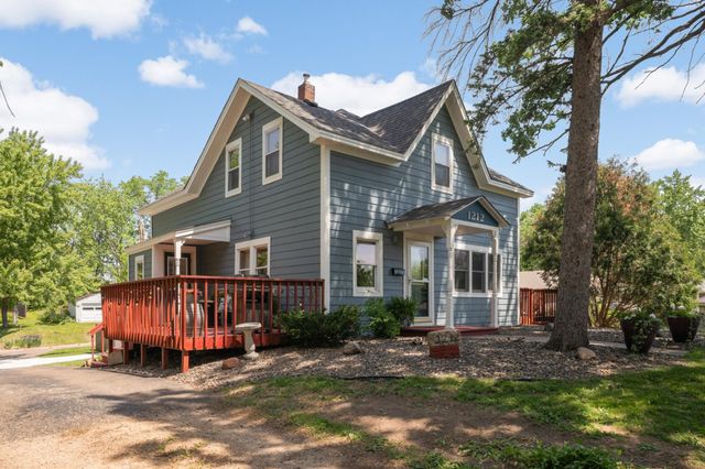 1212 Olive Street W, Stillwater, MN 55082